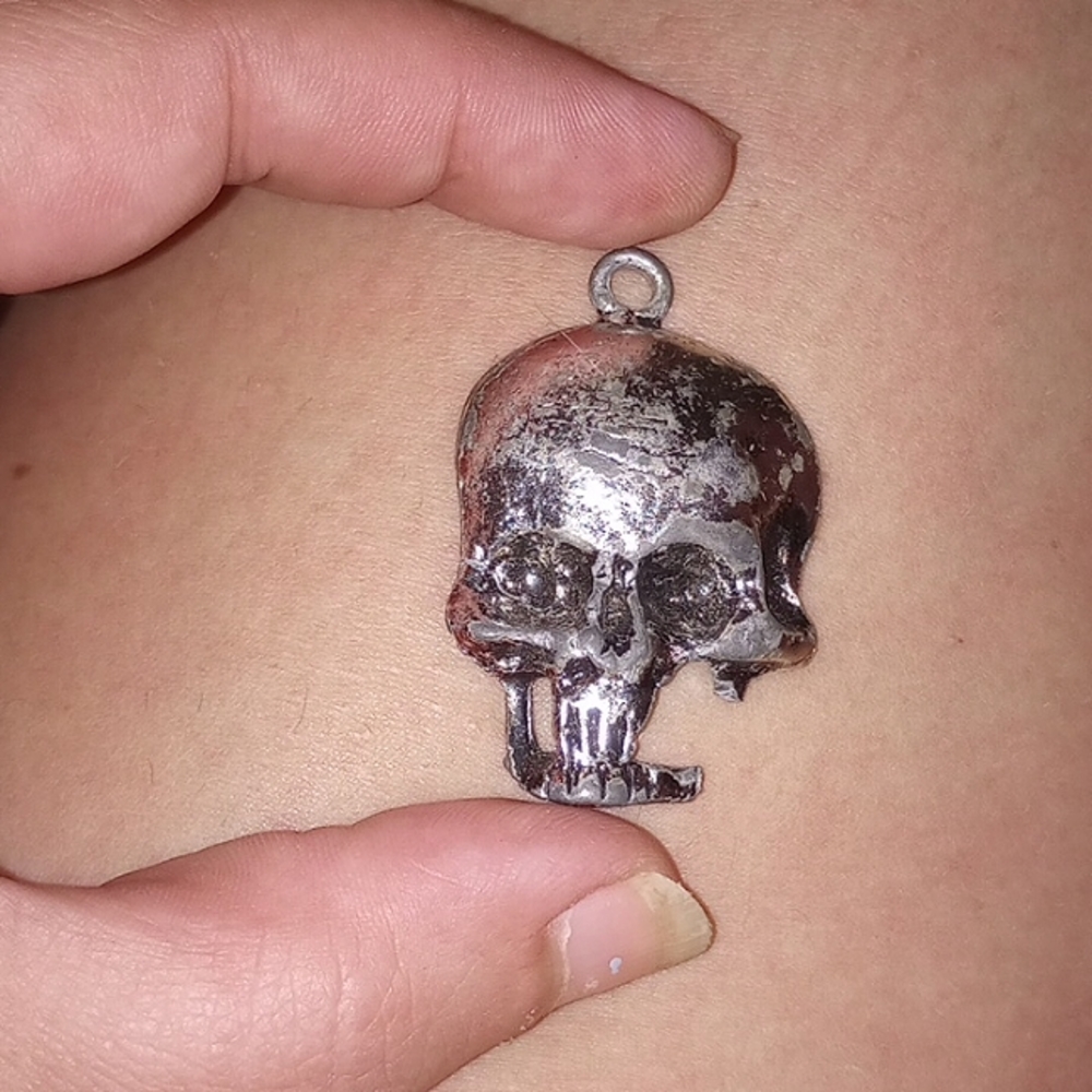 Skull accessory